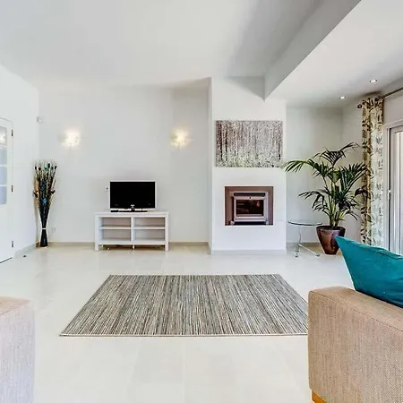 Carvoeiro Sleeps 6 With Pool Air Con And Wifi Carvoeiro (Lagoa)