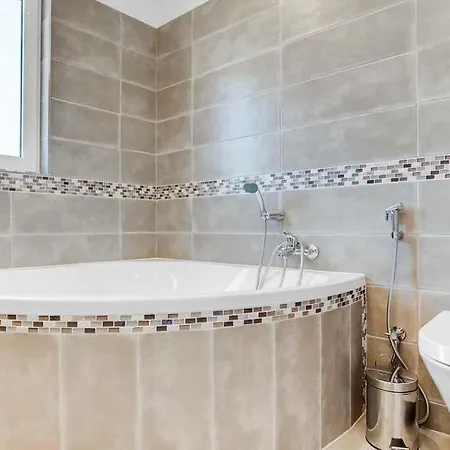 Villa Carvoeiro Sleeps 6 With Pool Air Con And Wifi Carvoeiro (Lagoa)